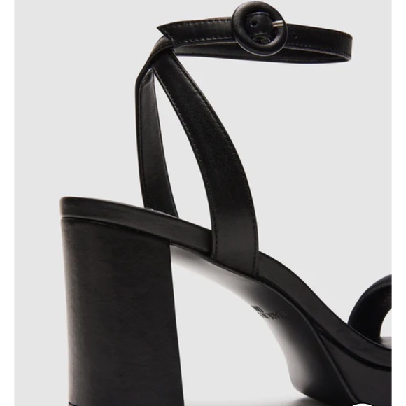 BRAND NEW Steve Madden Bowa Black Leather Heels - Picture 6 of 7